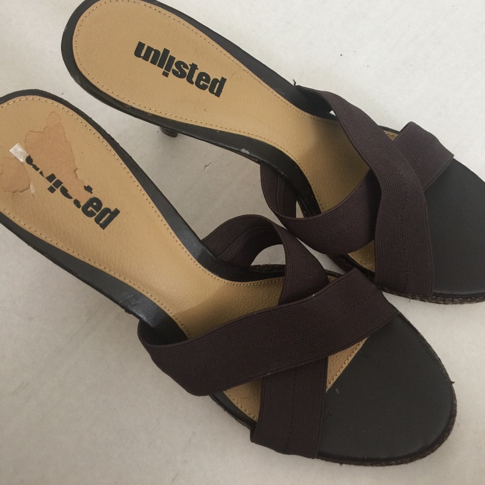 New unlisted shoes 8 1/2