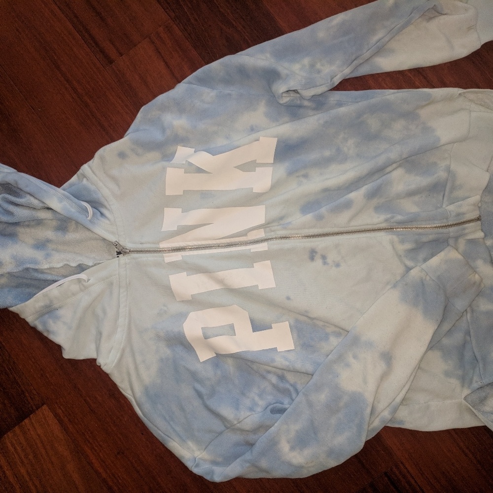 Vs pink zip up TODAYS SALE !!!ONLY ENDS AT 12am!!!