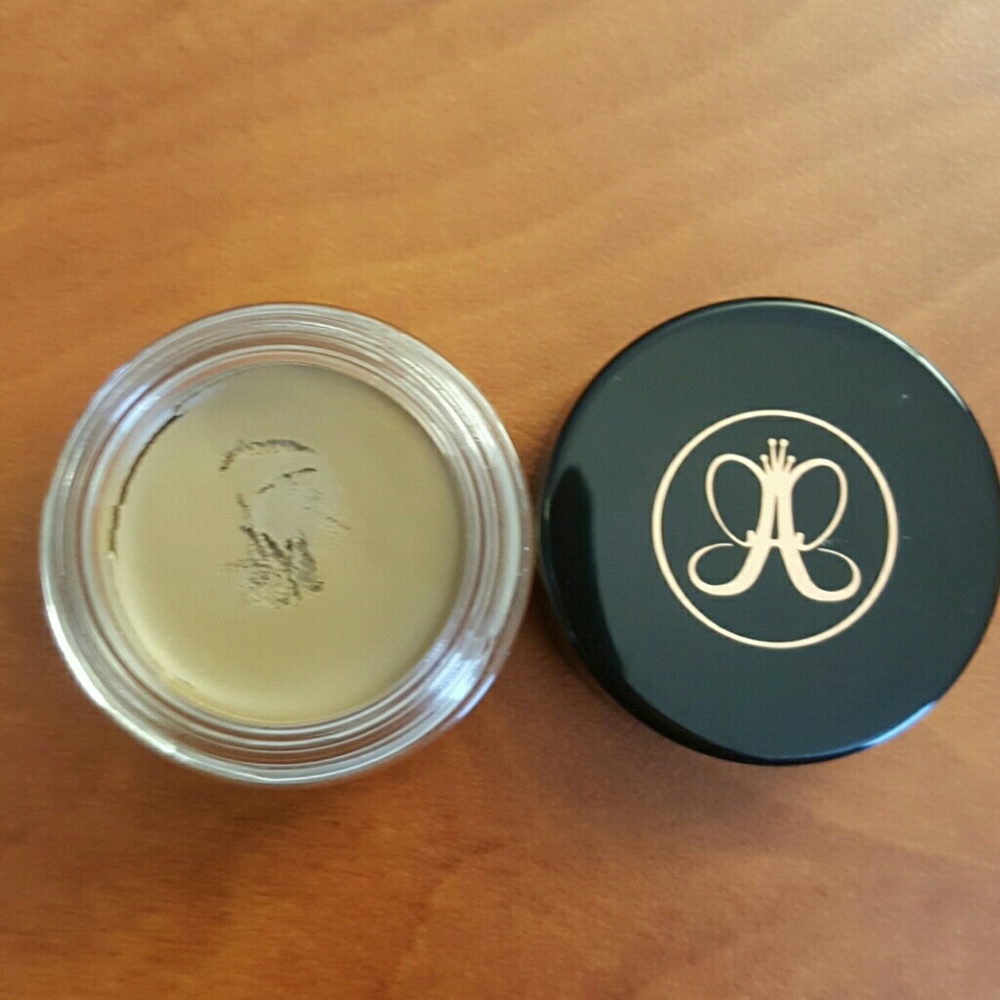 Anastasia Beverly Hills dipbrow pomade in blonde