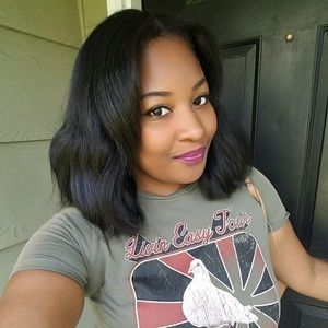 Meet your Posher, Davida