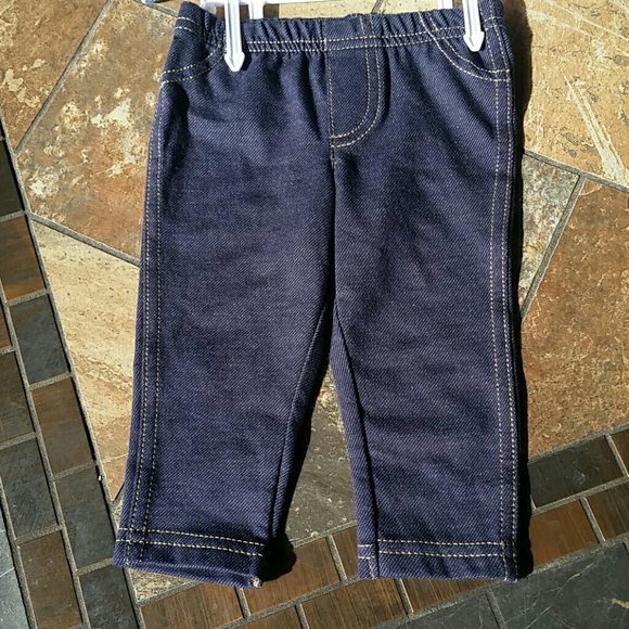 Carter's Baby Girls 2 Piece Outfit. 6 months. - Picture 3 of 6