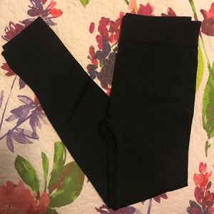 NWOT Marilyn Monroe thick black leggings