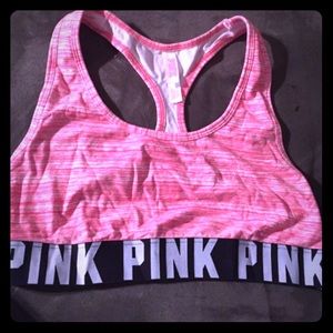 Haut Court Pink crop/T back by Victoria Secrets