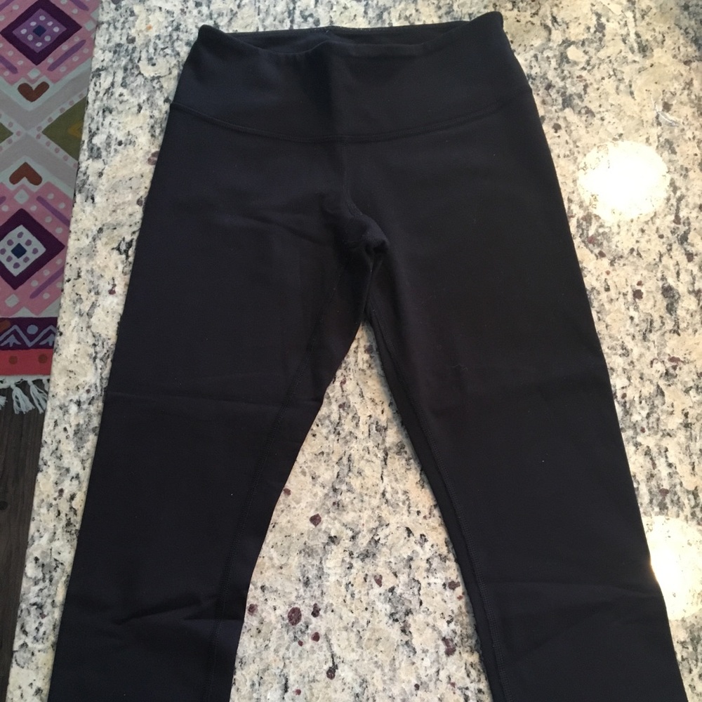 lululemon Wunder Under Crop III Leggings