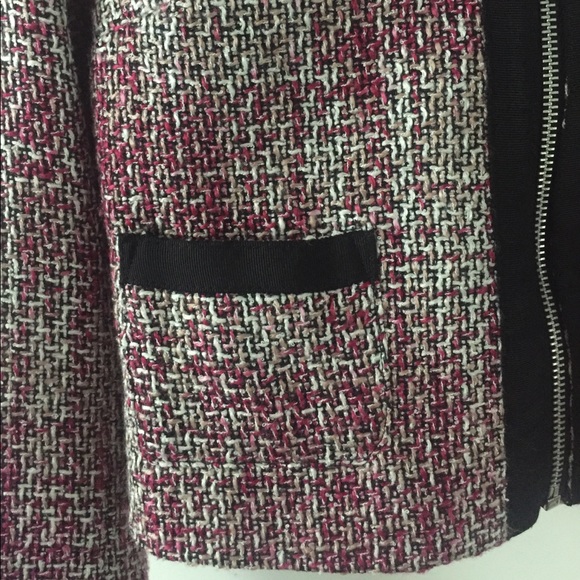 Cropped Tweed Jacket - Picture 3 of 8
