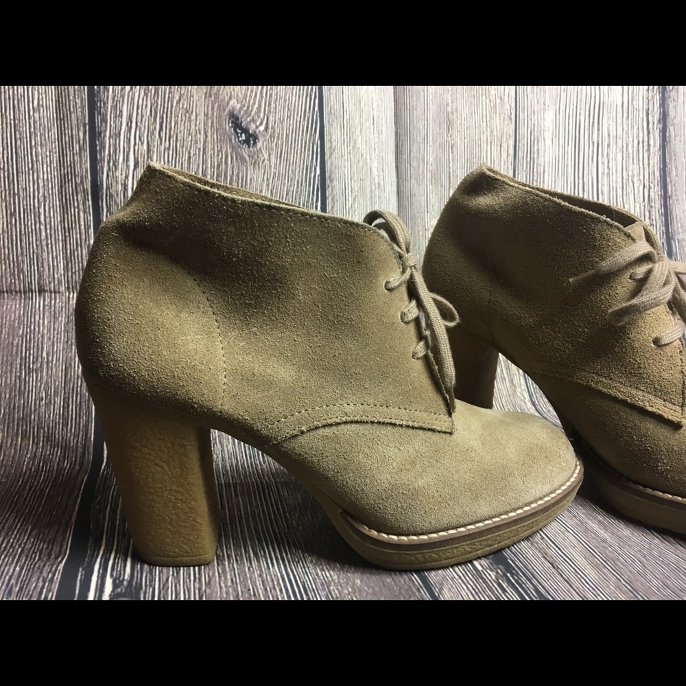 Tan Gum Sole Lace Up Ankle Boots