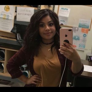 Meet your Posher, Myra