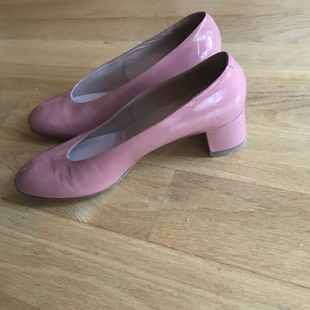 Mansur Gavriel patent leather pumps!