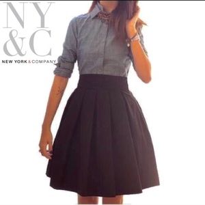 New York & Co black full bandage skirt size small