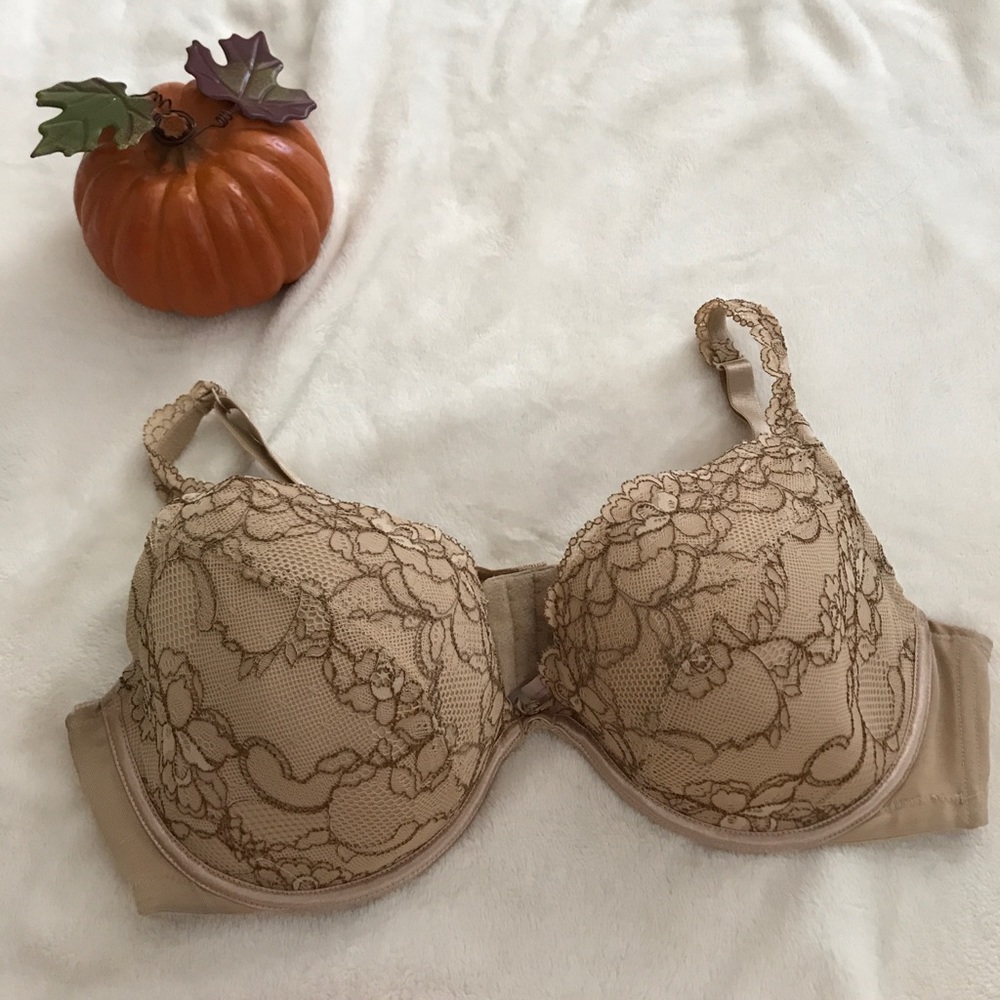 Nude Cacique plunge bra