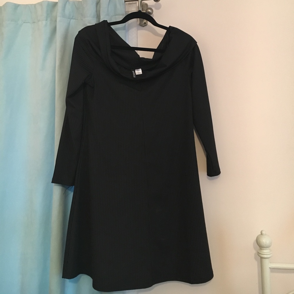 H&M Ribbed off the shoulder dress