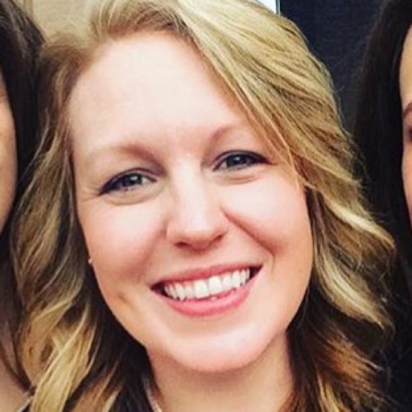 Meet your Posher, Aubree - Picture 1 of 1