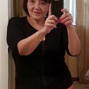 Meet your Posher, Elena