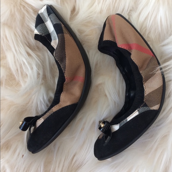 Authentic Burberry ballet flats 37.5 EU - Picture 2 of 5