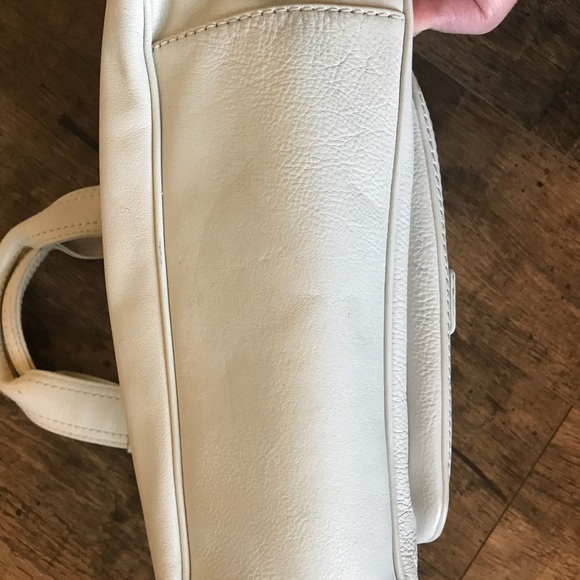 Michael Kors Cream Leather Handbag - Picture 5 of 8