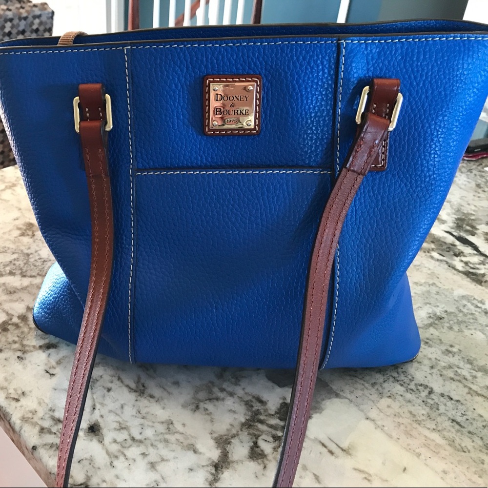 Dooney & Bourke *FINAL markdown price FIRM