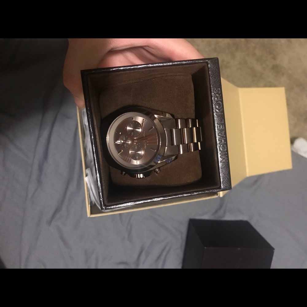 Men's Michael Kors Watch - Picture 4 of 5