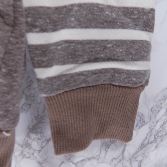 Heather Brown Star Hoodie. Kids :) - Picture 4 of 6