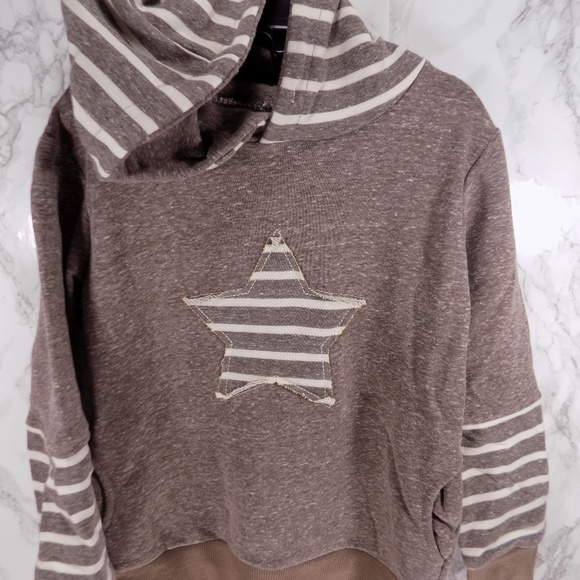 Heather Brown Star Hoodie. Kids :) - Picture 2 of 6