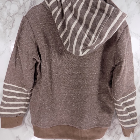 Heather Brown Star Hoodie. Kids :) - Picture 6 of 6