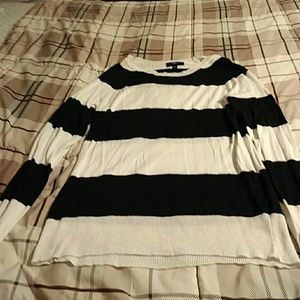 Long sleeved stripped sweater
