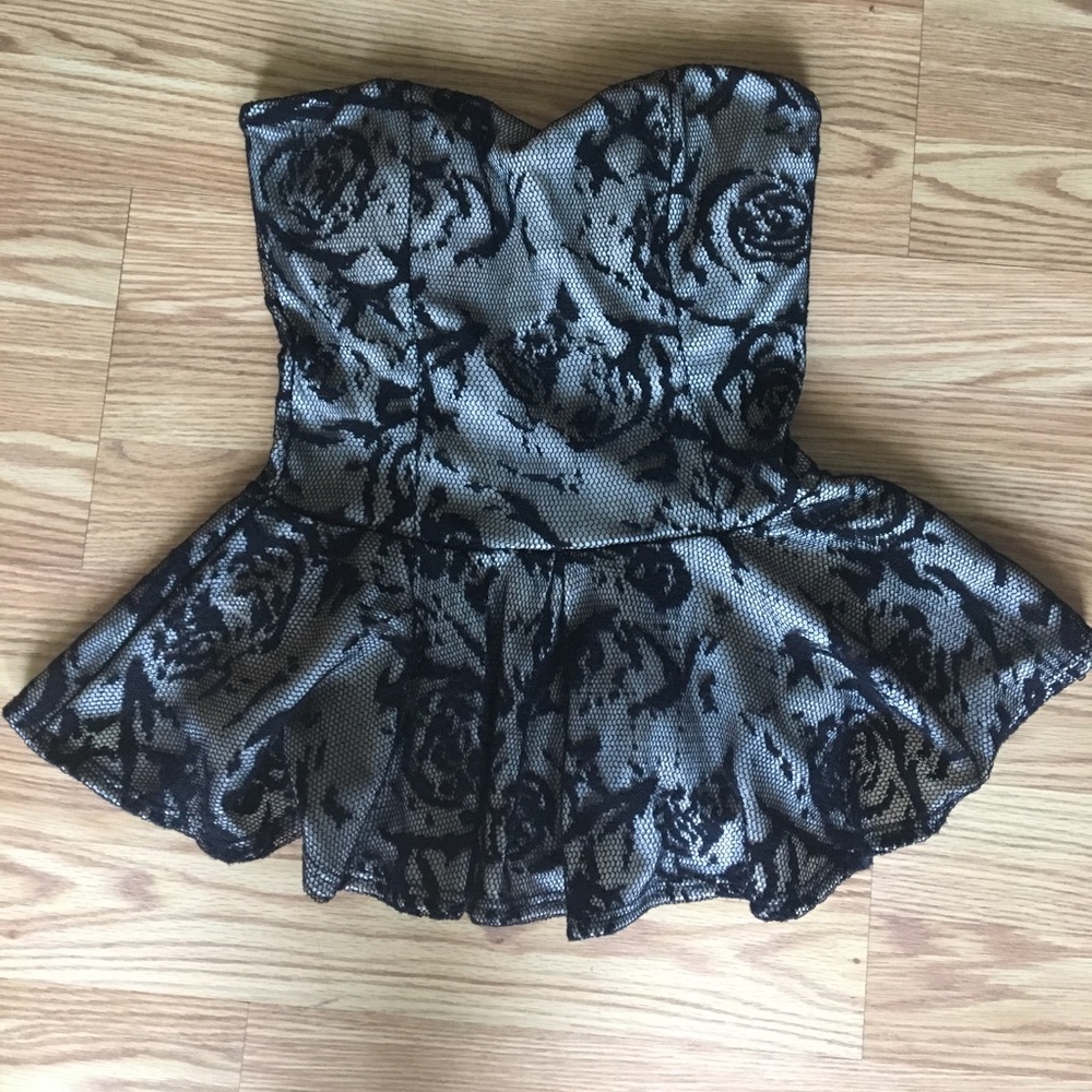 Windsor Black and Tan strapless peplum top