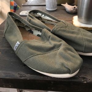 Women's Olive Toms Shoes