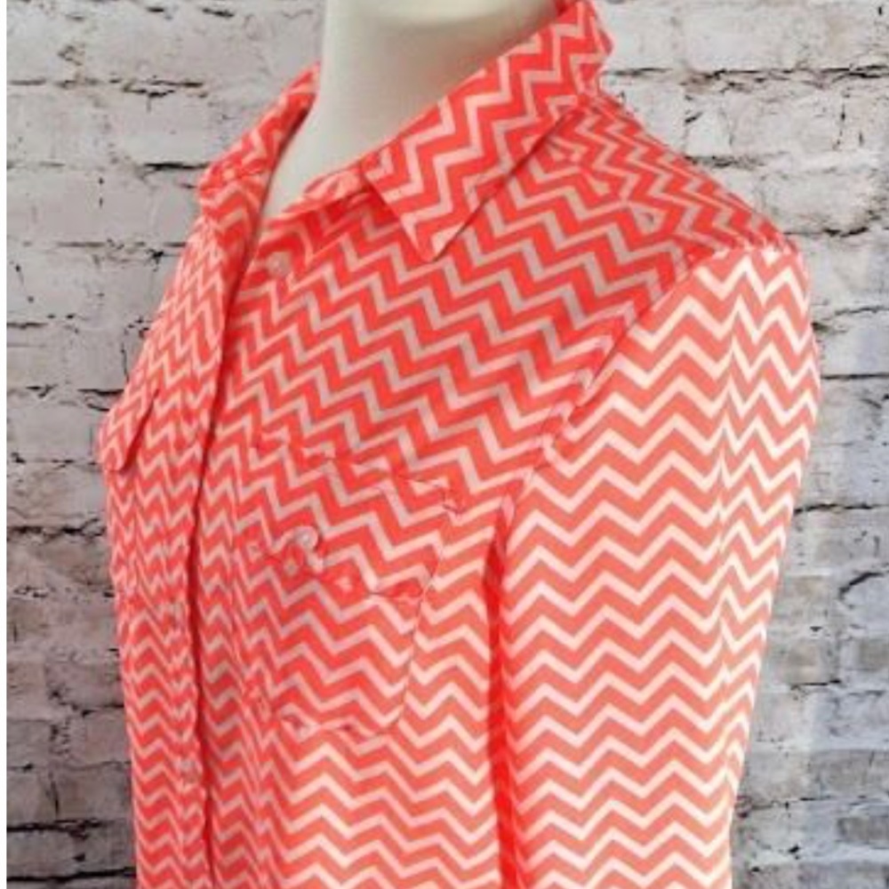 American Eagle orange zig zag blouse