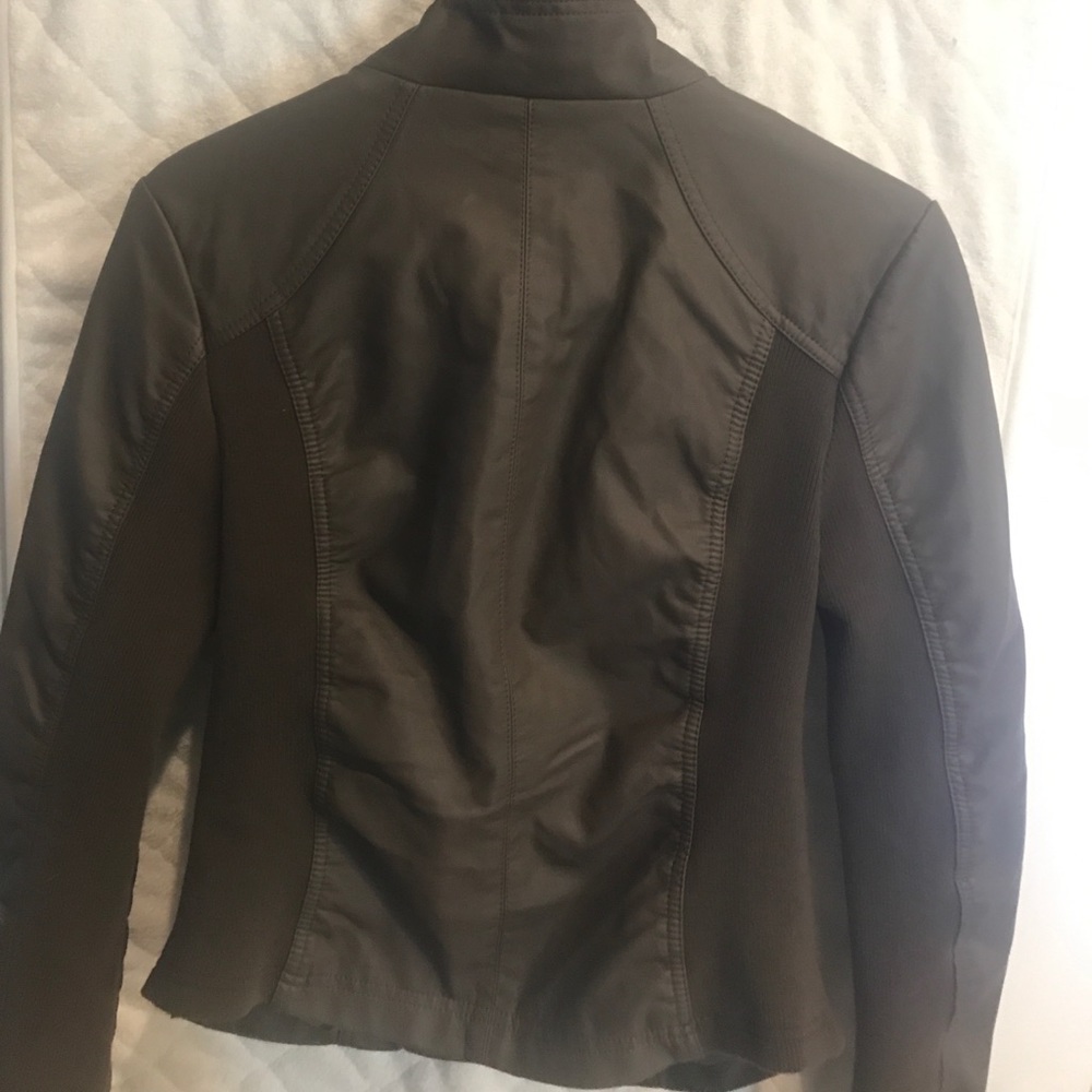 Leather jacket - Picture 3 of 5