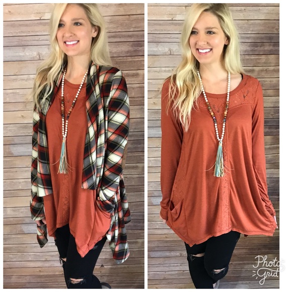 LAST in each Size❗️Lace Pocket Tunic - Picture 3 of 3