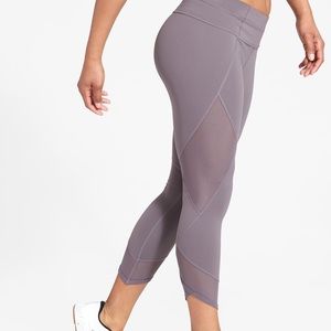Athleta Capri NWT M