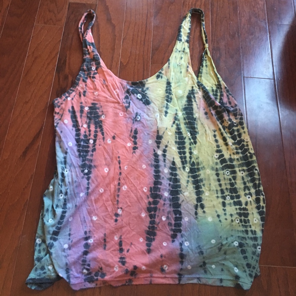Scoop back tie dye tank!