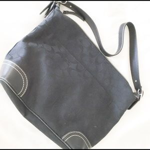 EUC Coach signature monogram Tote EUC Coach signature monogram Tote