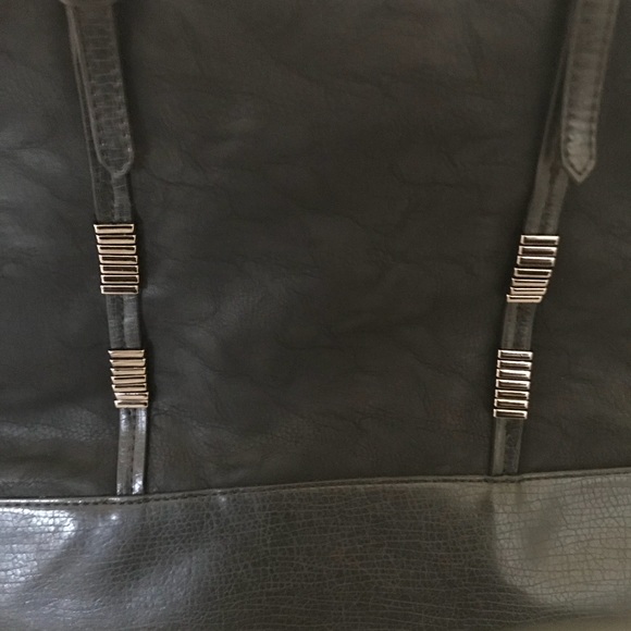 Faux suede tote. NWOT - Picture 4 of 6