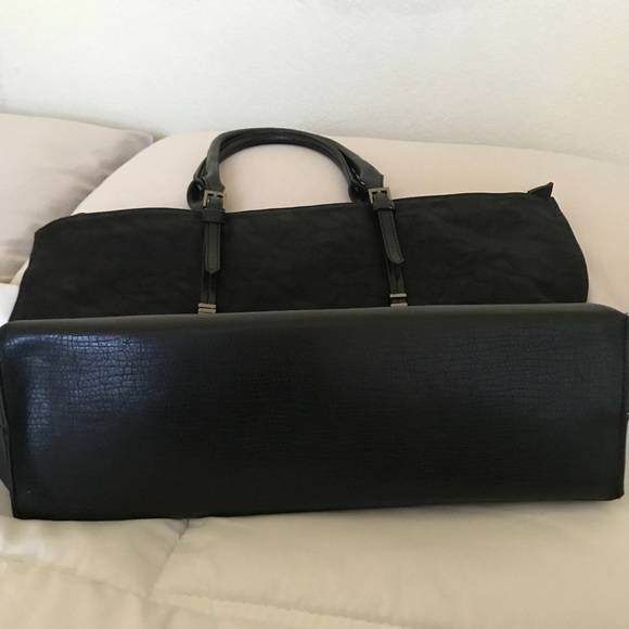 Faux suede tote. NWOT - Picture 5 of 6