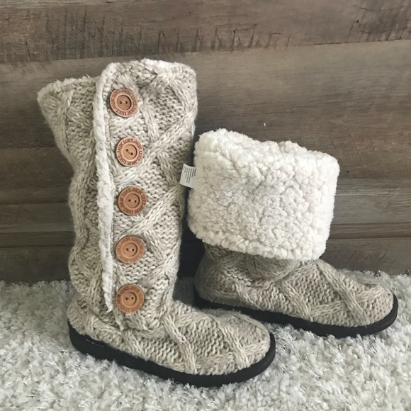 Muk Luks sweater boots - Picture 3 of 4