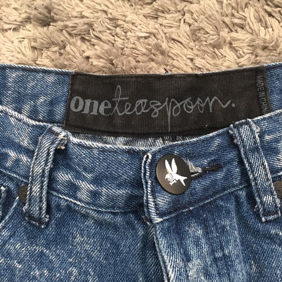 One Teaspoon "Bonita" shorts - Picture 3 of 6