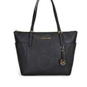 SALE ❗️Michael Kors Jet Set Leather Black Tote