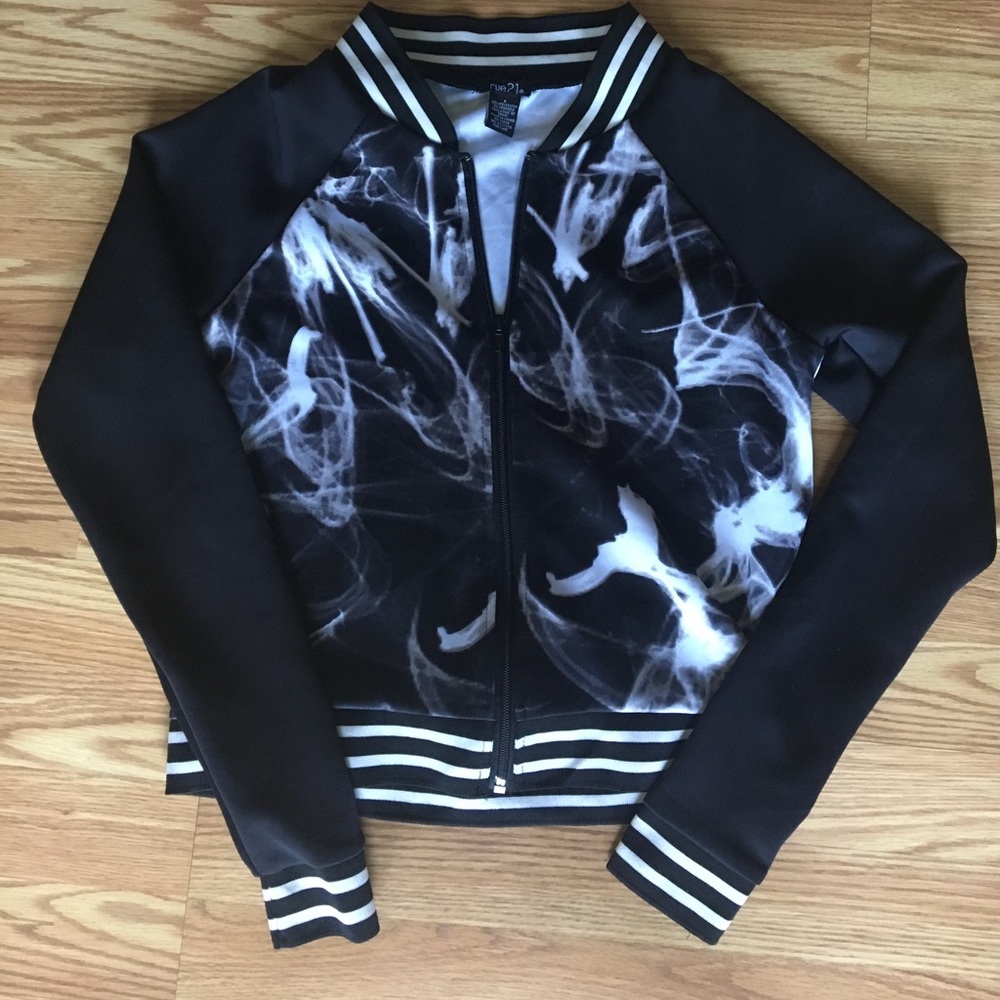 Rue 21 black and white jacket