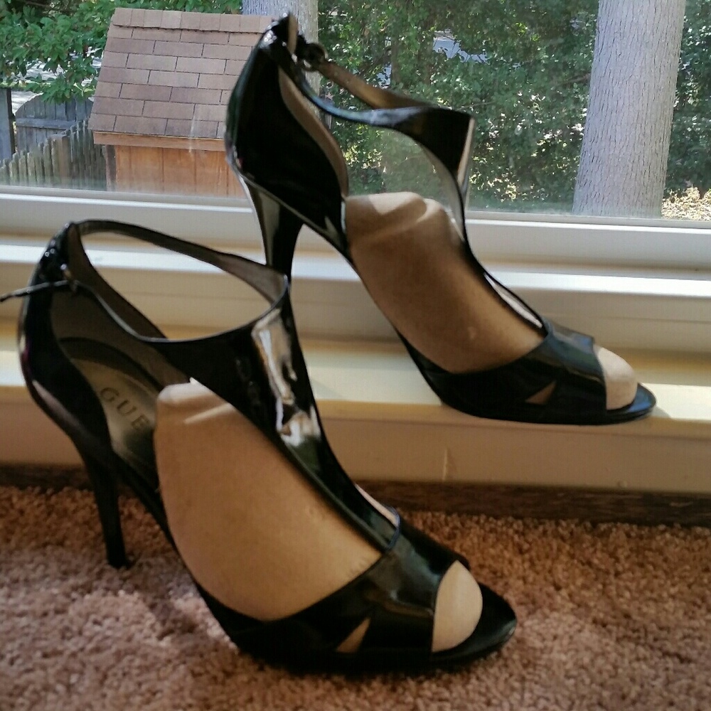 Women's Guess Patent Leather