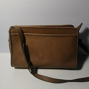 Vintage Coach shoulder bag. *rare color* Vintage Coach shoulder bag. *rare color*