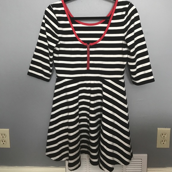 Express 3/4 Sleeve Striped Dress - Picture 2 of 6