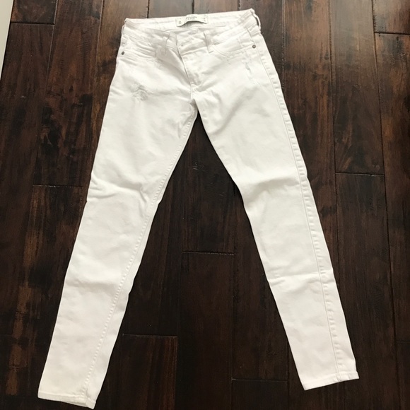 Abercrombie and Fitch - white jean - Picture 1 of 3