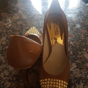 Michael Kors Leather pumps