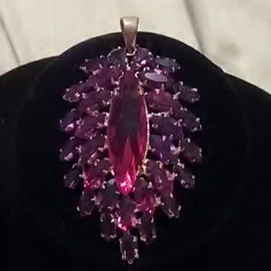 Garnet and brushed gold crystal pendant Garnet and brushed gold crystal pendant