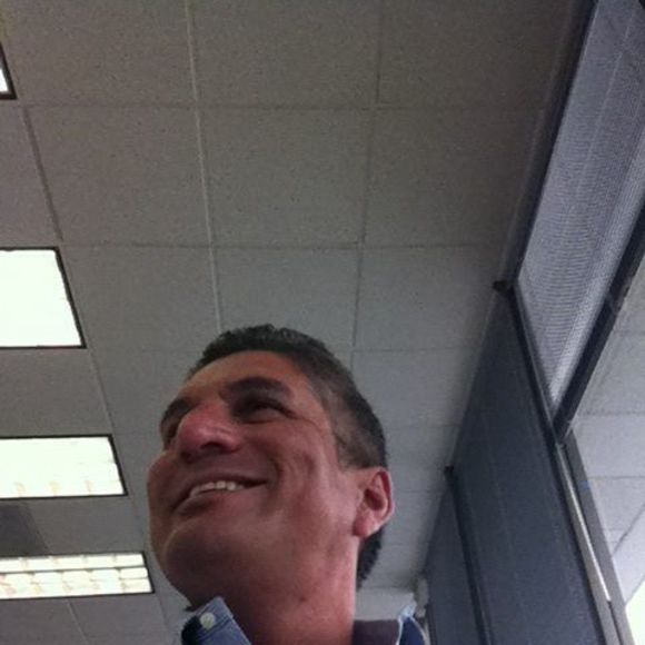 Meet your Posher, Robert - Picture 1 of 1