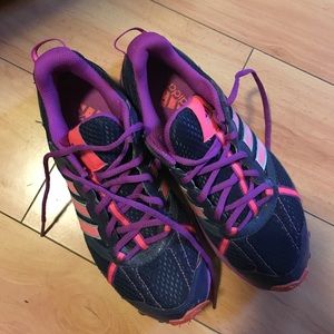 Addidas sneakers/running shoes