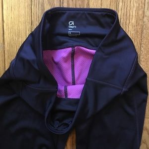GapFit Gfast workout Capris💜