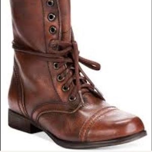 STEVE MADDEN BOOTS 9