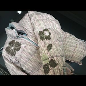 North face puffer jacket